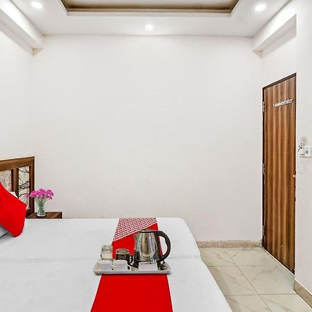 Oyo 88326 Hotel Cloud 9 Új-Delhi Kültér fotó
