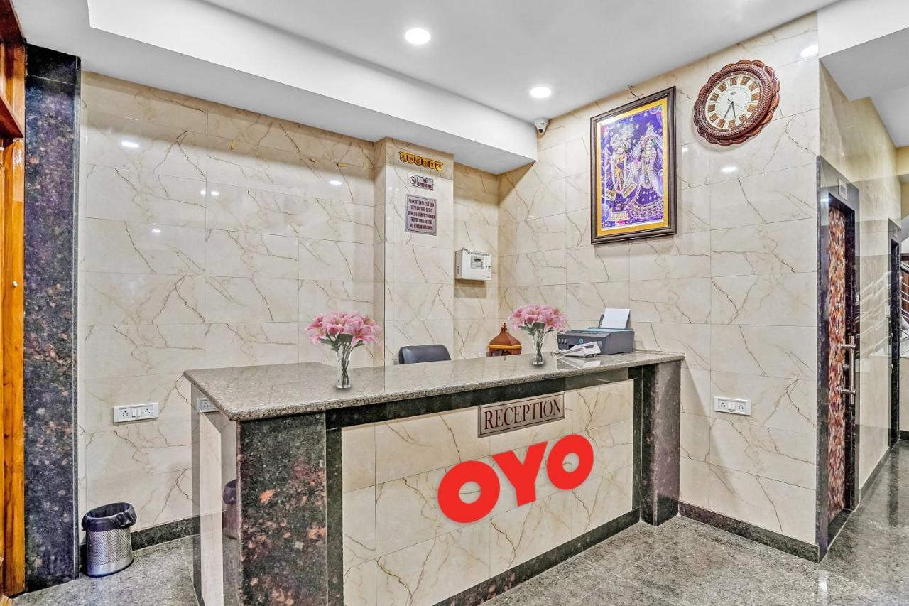 Oyo 88326 Hotel Cloud 9 Új-Delhi Kültér fotó